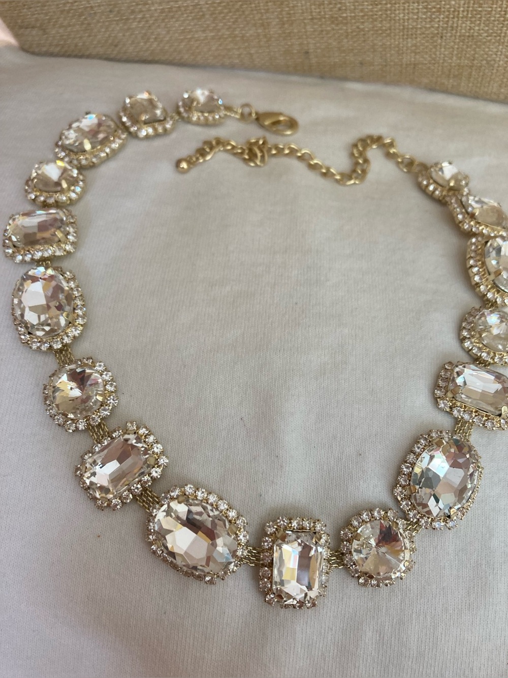 Glitzy Gold stone Necklace with Clear Brilliant Stones